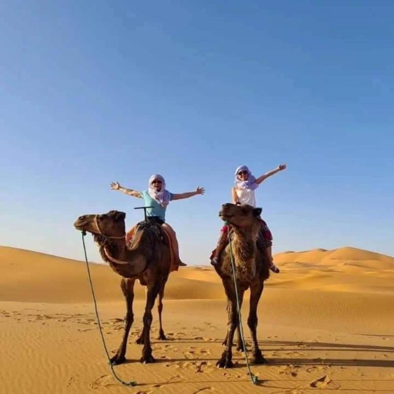 Blue Sky Luxury Camp Hotel Merzouga Ngoại thất bức ảnh