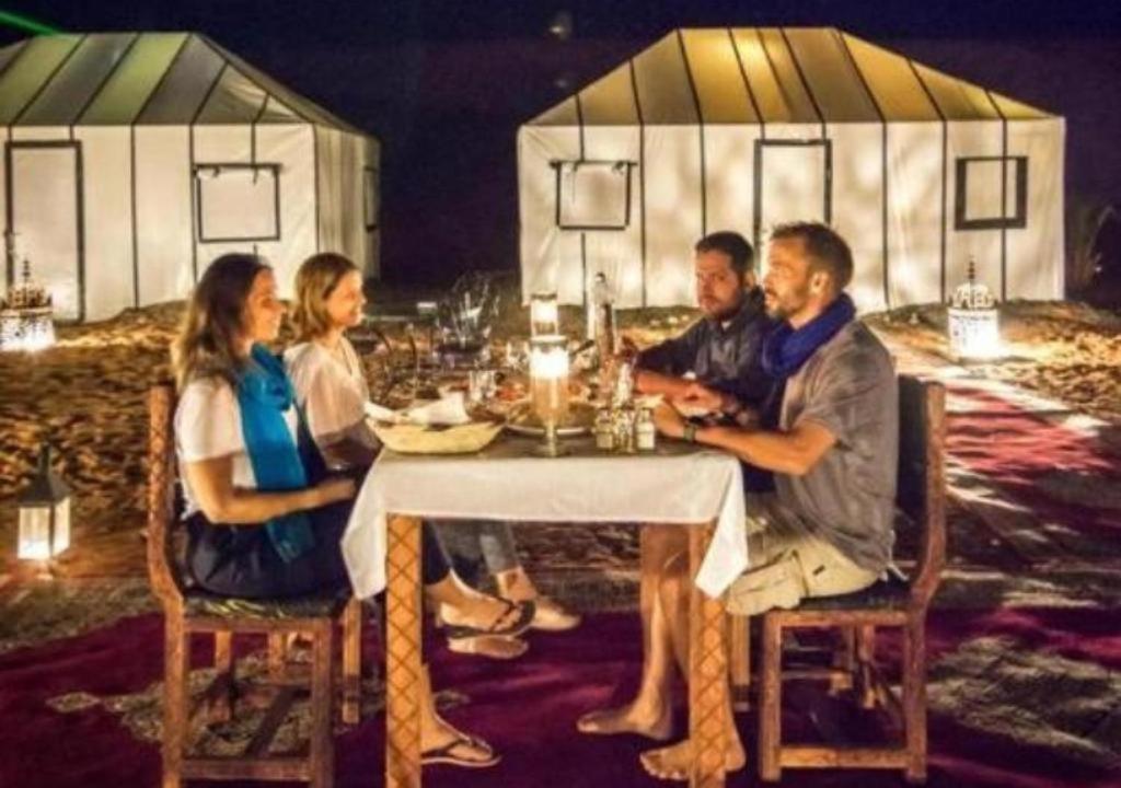 Blue Sky Luxury Camp Hotel Merzouga Ngoại thất bức ảnh
